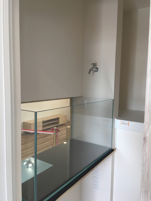 3524983C-BA4C-4E7F-8D68-8BF0861B8378