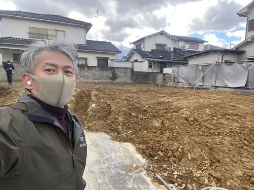 E5653DE0-AADB-4C4D-ACE6-63F3D3232007