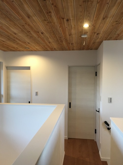 1538E82D-5C33-4C8B-86B8-4A67BD853E71