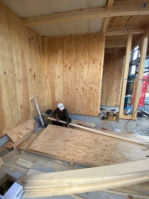 F0D4B1C2-D61C-4344-B448-8CDAA0810445