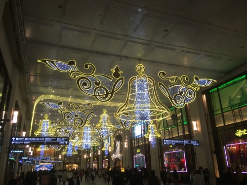 0553BC27-2327-495B-99DD-64F54ED31809