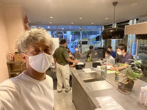 E026D59C-6784-4769-BBA6-49ED18FD56D9