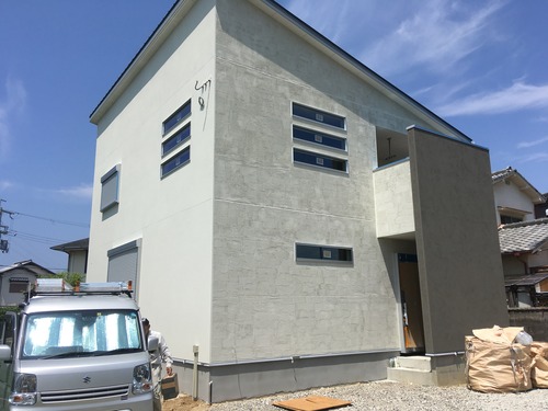 EC7EF1BB-55E7-460C-A9B4-4F8A4F1C3F1B