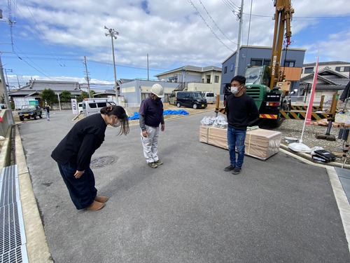 EE5FE8E1-30F7-4F09-8578-2FB39FA12816