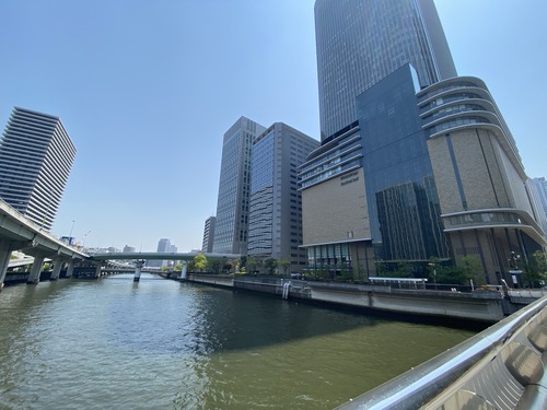 5E844593-7C20-4038-B0B2-9F0B30A09E25