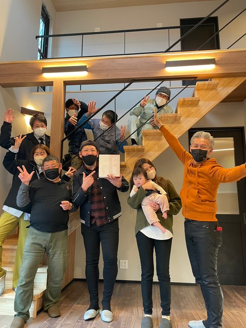 D29BF6E7-DAFA-4756-9864-30AD30EA842D