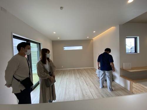 D086835F-52A6-48A6-A2E7-6D7D6126A4D2