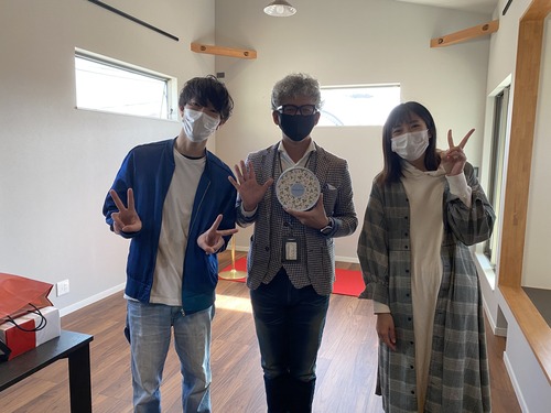 5848B1B9-CBEC-49AC-83C7-2A495C826D01