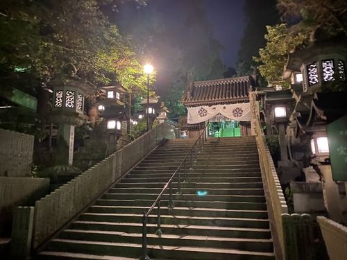 318DE044-F441-4856-A09B-7D12A2BF6A1E