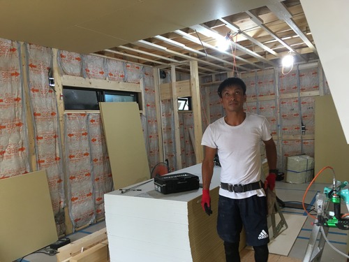 B06120F5-7050-4C05-B166-F0A6BCB3AE7A