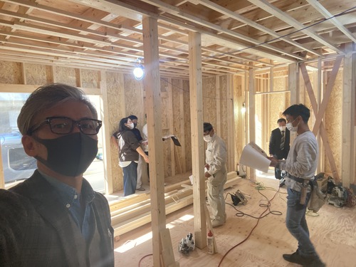 97C6E86E-3CB0-4EC1-A117-99AD9E2058DD