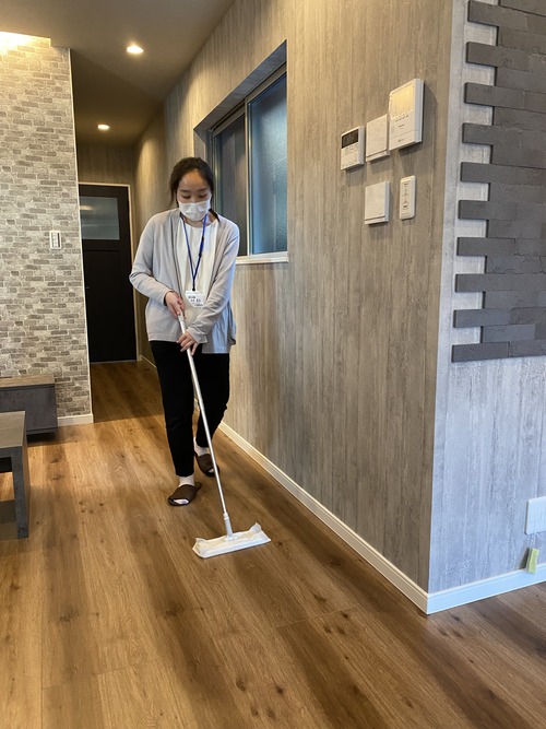 7B2BA77F-5960-4DB8-BD4D-D37E2DB1EF59