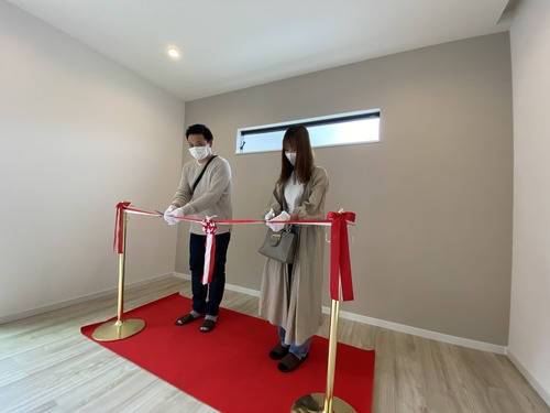 AF8BDAF9-EF6A-42B8-8A5E-DE92CC9CCCAB