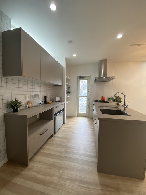 C2F3F3EA-45A4-42FC-B25F-11DB2BA3E980