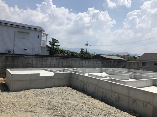 A1A2EEA0-BC93-410E-8C40-EFE639B278A4