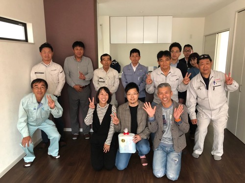 D4DFDF22-3890-4BDE-8522-D06B09636B65