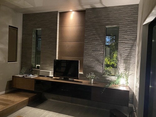 854C94E5-97B0-4B11-A4D4-29B3A055BC7F