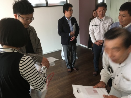 AC4567C6-D0B8-4F68-913D-3309B43CD9E3