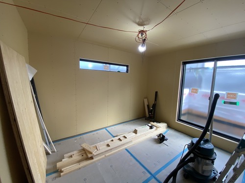 E5897A5C-C3A7-4430-AC55-036375971467