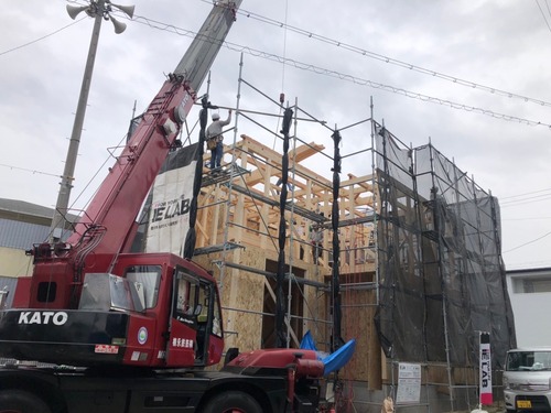 7F90FE81-889A-47FC-8B0D-4EECCB35B355