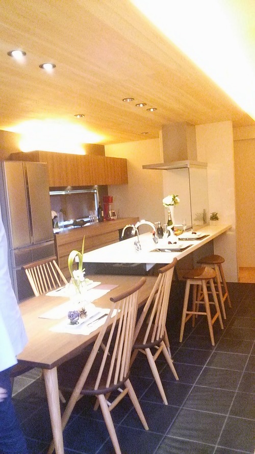 NKomjrSxoh-dtKPgDEXyQX3k4INP9qXdc0lFqfzBbTs=s0-d