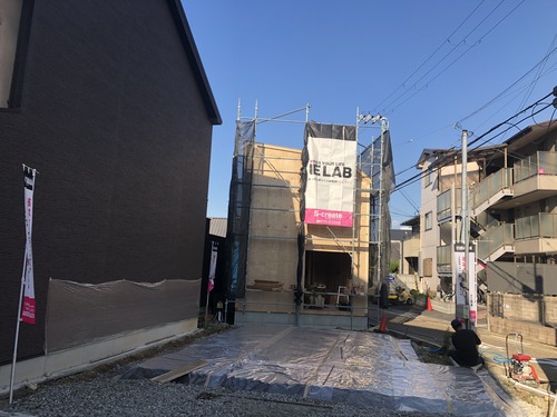 80015D8E-48AB-4C72-937E-D15CC48A227F