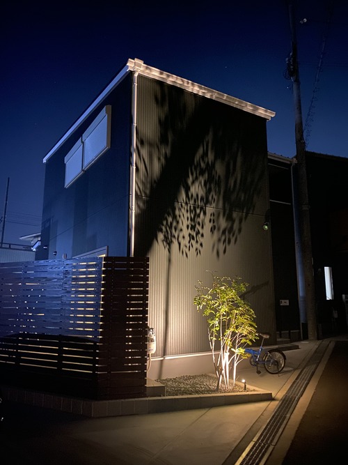 A03EC4EB-BCD8-43A6-840D-3E75F673641E