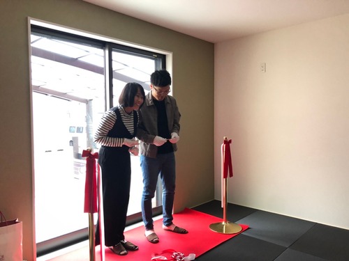 71C08240-02F0-42FD-92DA-EF2A6EA9A844