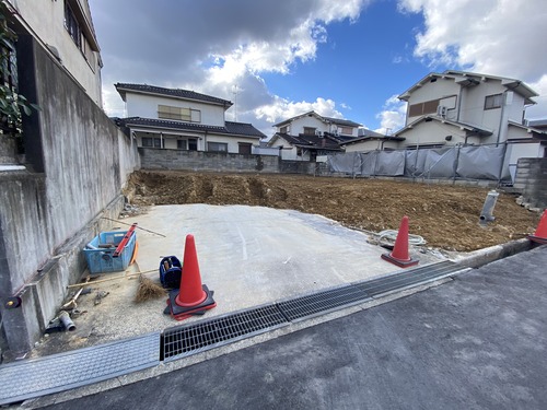 BCEA0663-7218-414F-9A1B-6815B1AADFFE