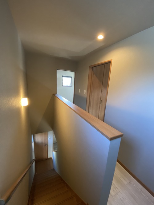 ABD3EAC3-8AA0-4DA9-8ED3-BEF7793B673D