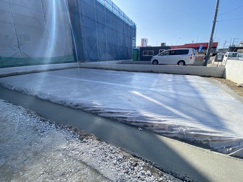 649FC6B3-E323-4B99-BFC1-D35D634B4361