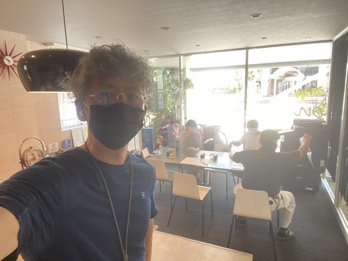 184D30E3-3154-4EC4-A1E6-989996DBC2BA