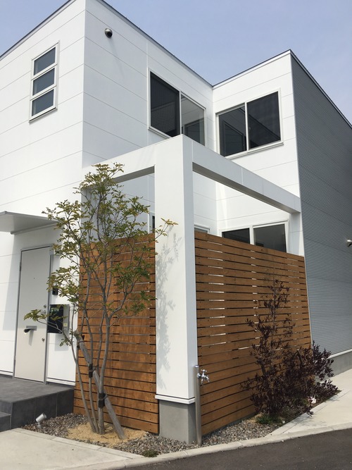 EC5894E2-81F4-46EE-BC9D-AF688FC02FAE