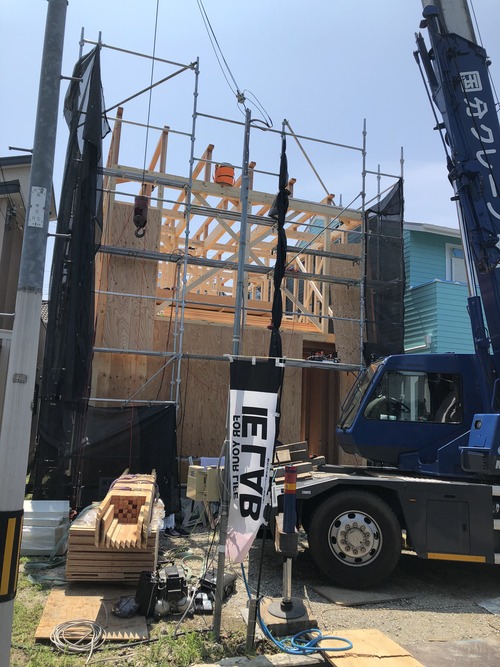 191795AC-4EFC-4FF7-93BC-2F6C83ADD745