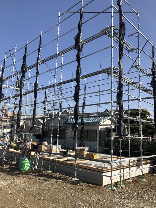 C4265F2E-BDAE-4FF4-88D9-4AF5BA7AB9A3