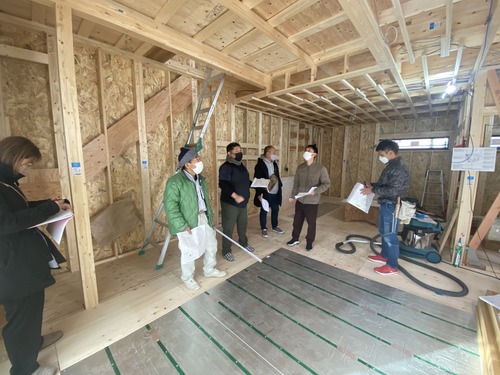 DF46CDD7-7060-4567-850F-BF380713E444