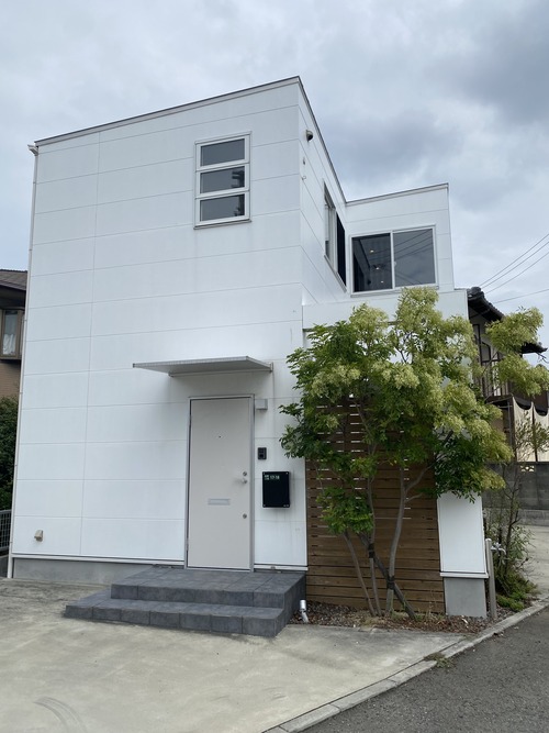 D19A4957-BBC5-465B-A6A4-A7514F97B1CA