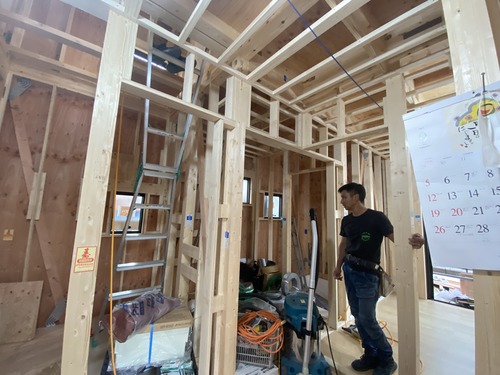 E07B6D4F-E339-4EE8-8333-D206A9D24397