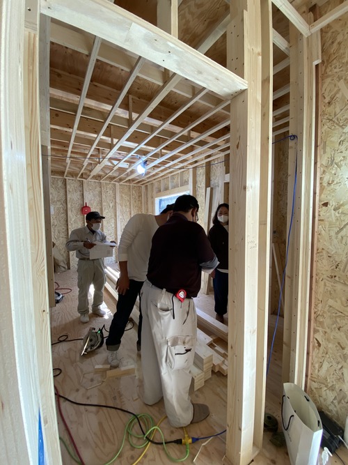 2BABE1A3-8613-4484-8BFA-132D457F8E91