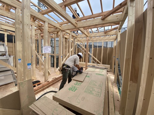 9BE47EE9-FEFC-4B07-9408-D72CDA3CCC0B