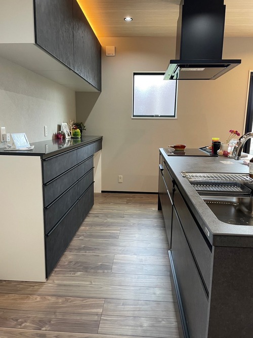 DCE48277-614B-4047-8E30-FF4C051F34CC