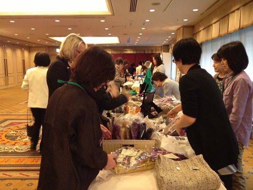 ハートニット販売風景２