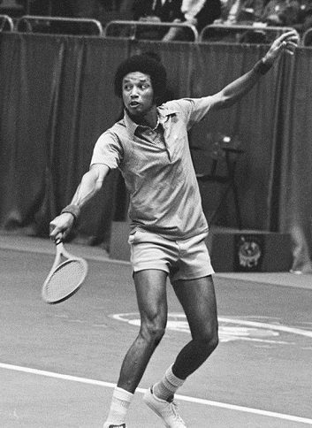 Arthur_Ashe_(cropped)