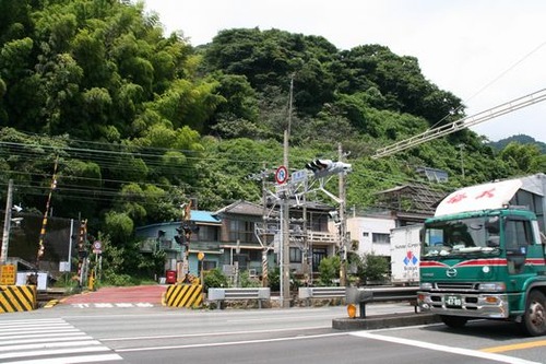 IMG_2247 西倉沢交差点で国道を横断