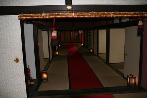 IMG_5913 表玄関から上段の間まで続く畳廊下