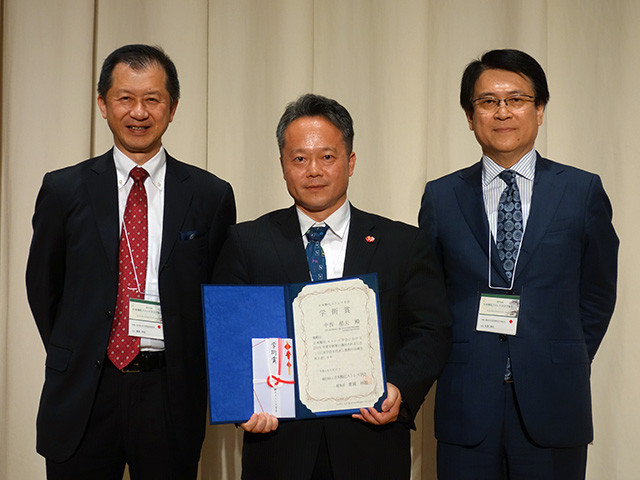 Dr. Nakanishi with Profs. Toyokuni and Matsuura