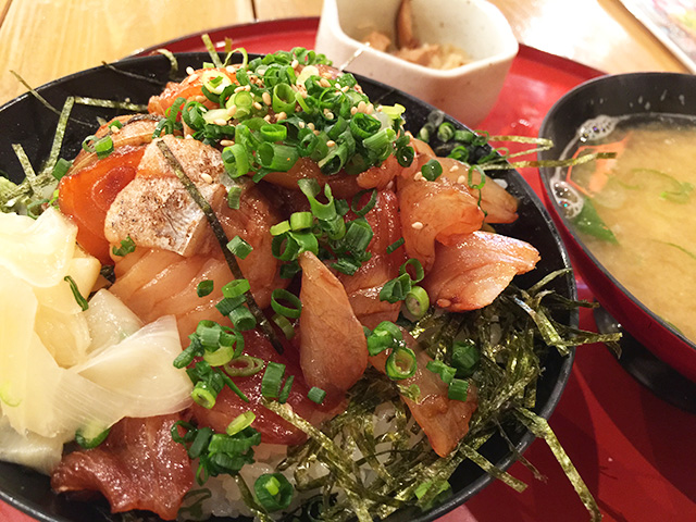 Seasoned Seafood Bowl