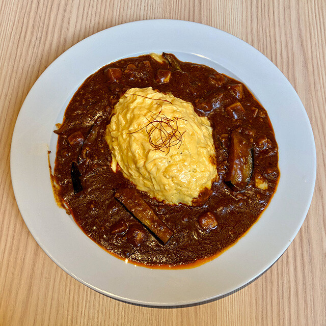 Mapo Eggplant Tofu Omelet Curry with 16-Multigrain Rice