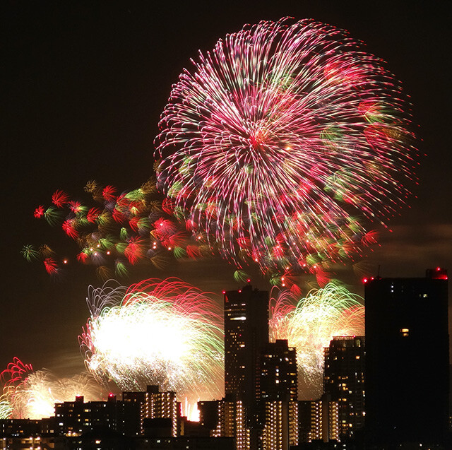 Makuhari Beach Hanabi Festa