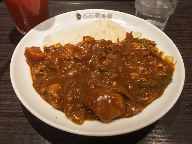 Half Order Beef Curry with Stewed Chicken and Vegetables